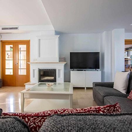 Modern Beach Villa With Parking And Private Pool Torremolinos Esterno foto